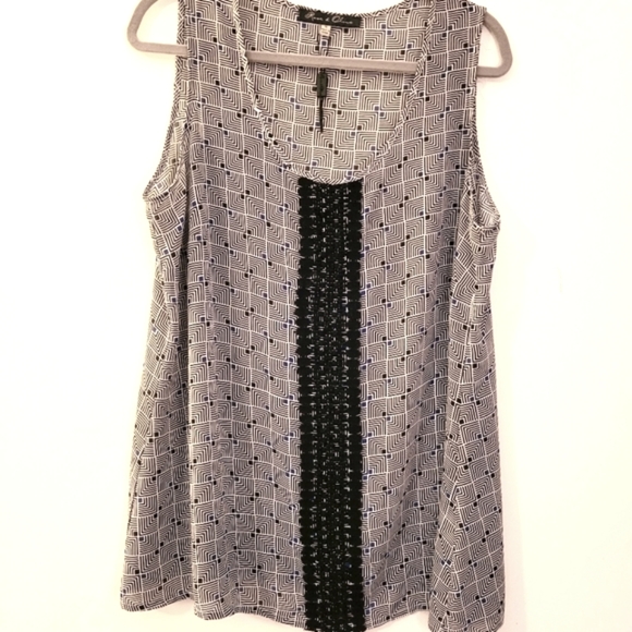 Rose & Olive Sleeveless Top, white/blue/black with Crochet Accent, Size 1X - Picture 1 of 4